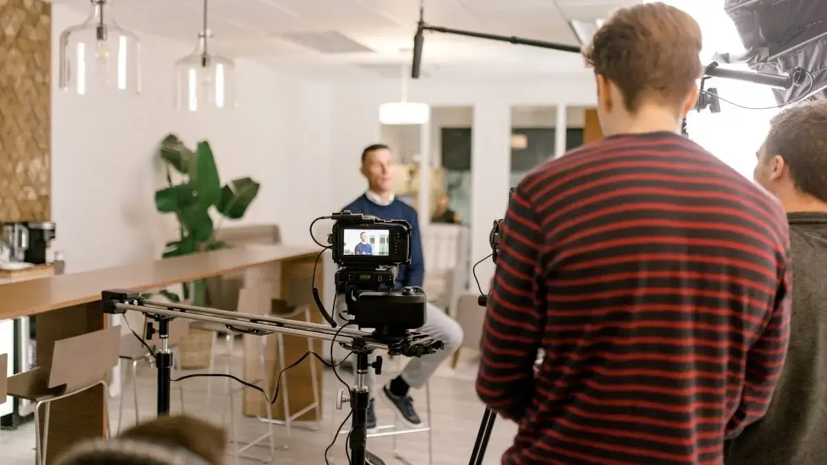 What Makes a Great Explainer Video? Strategy, Structure & Examples